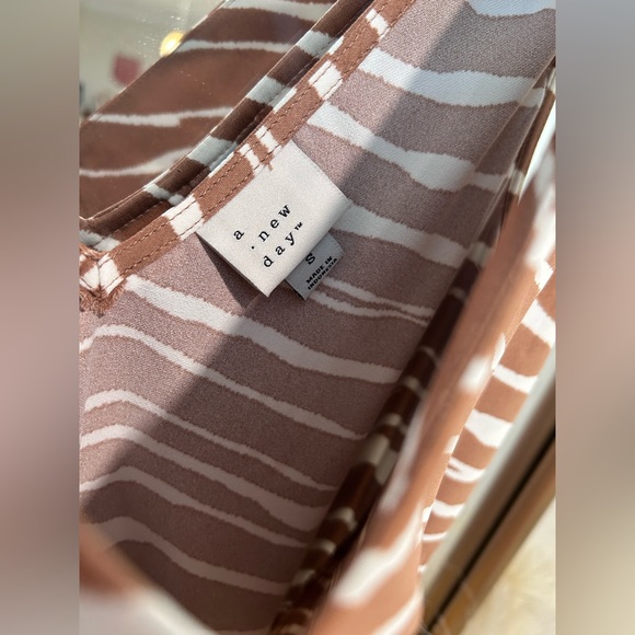 Carmel Zebra Dress🦓 - Picture 4 of 4